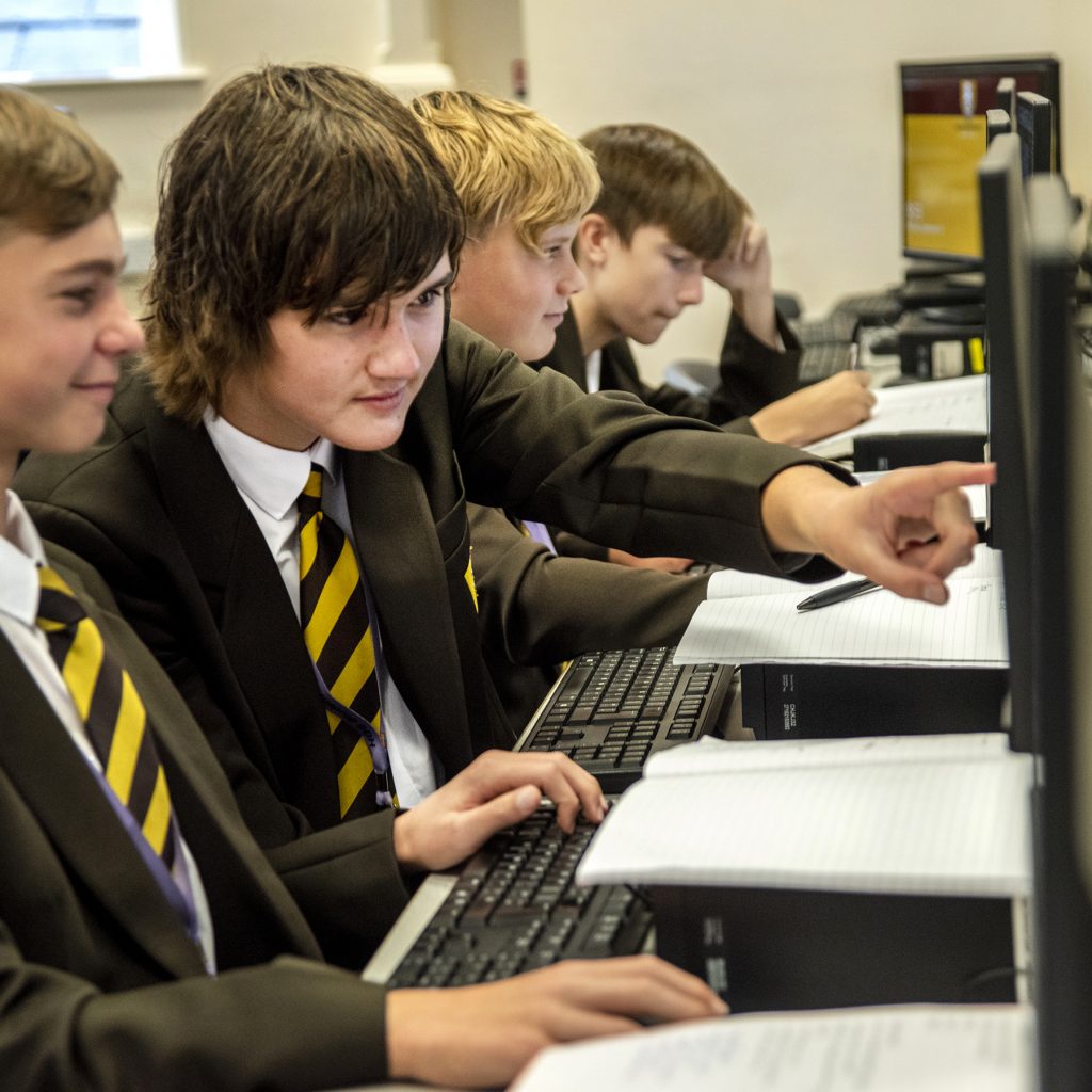 hgs-ranked-the-2nd-best-in-the-north-of-england-heckmondwike-grammar